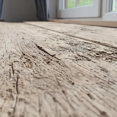 Le De La Chebrerie *